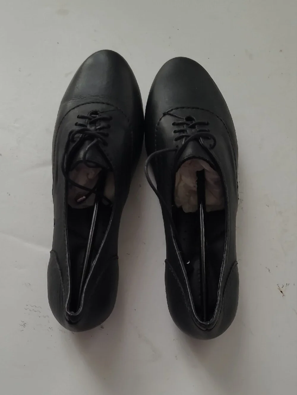 Born Black Leather Lace-Up Oxford Flats